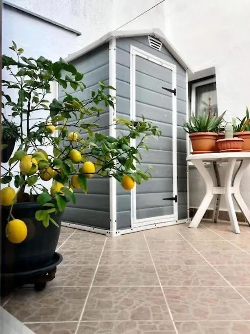 بيت للعطل House In Varos سبليت