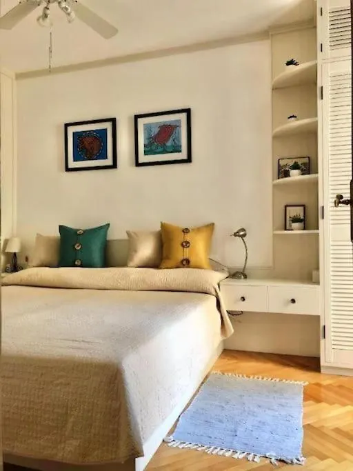 بيت للعطل House In Varos سبليت